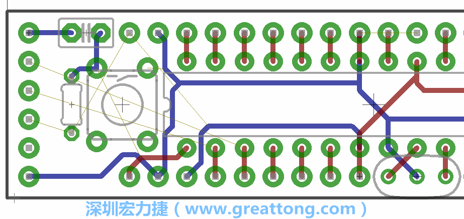 4.1. 把剩下的元件移動到電路板工作區(qū)上。