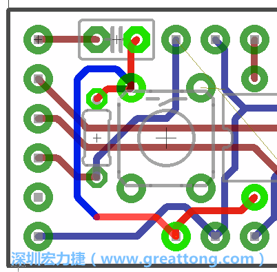 為了要創(chuàng)造一個電路通道，首先要先點擊重置開關的連結點進行布線，在電路板的背面繪制線路直到其它線路前的乾淨區(qū)域。